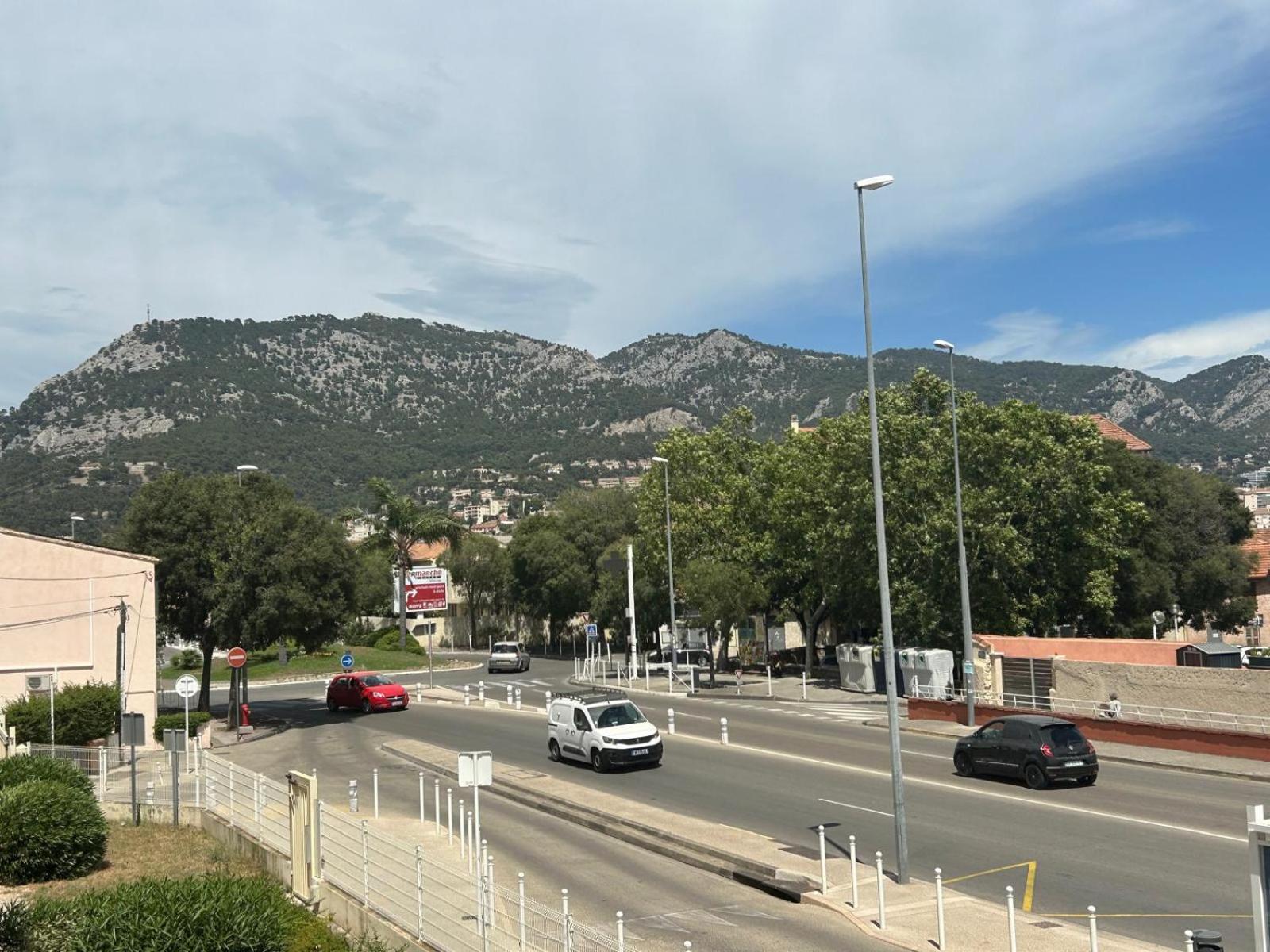 T4 Lumineux Et Spacieux, Parking Et Parc Prive Toulon Exteriér fotografie